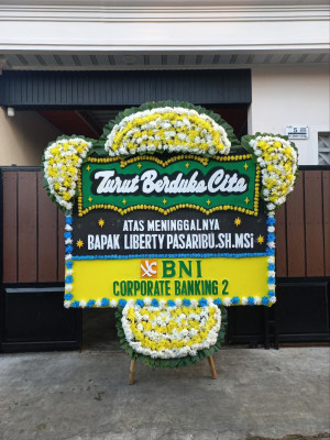 Papan Bunga Duka di Tangkerang Tengah